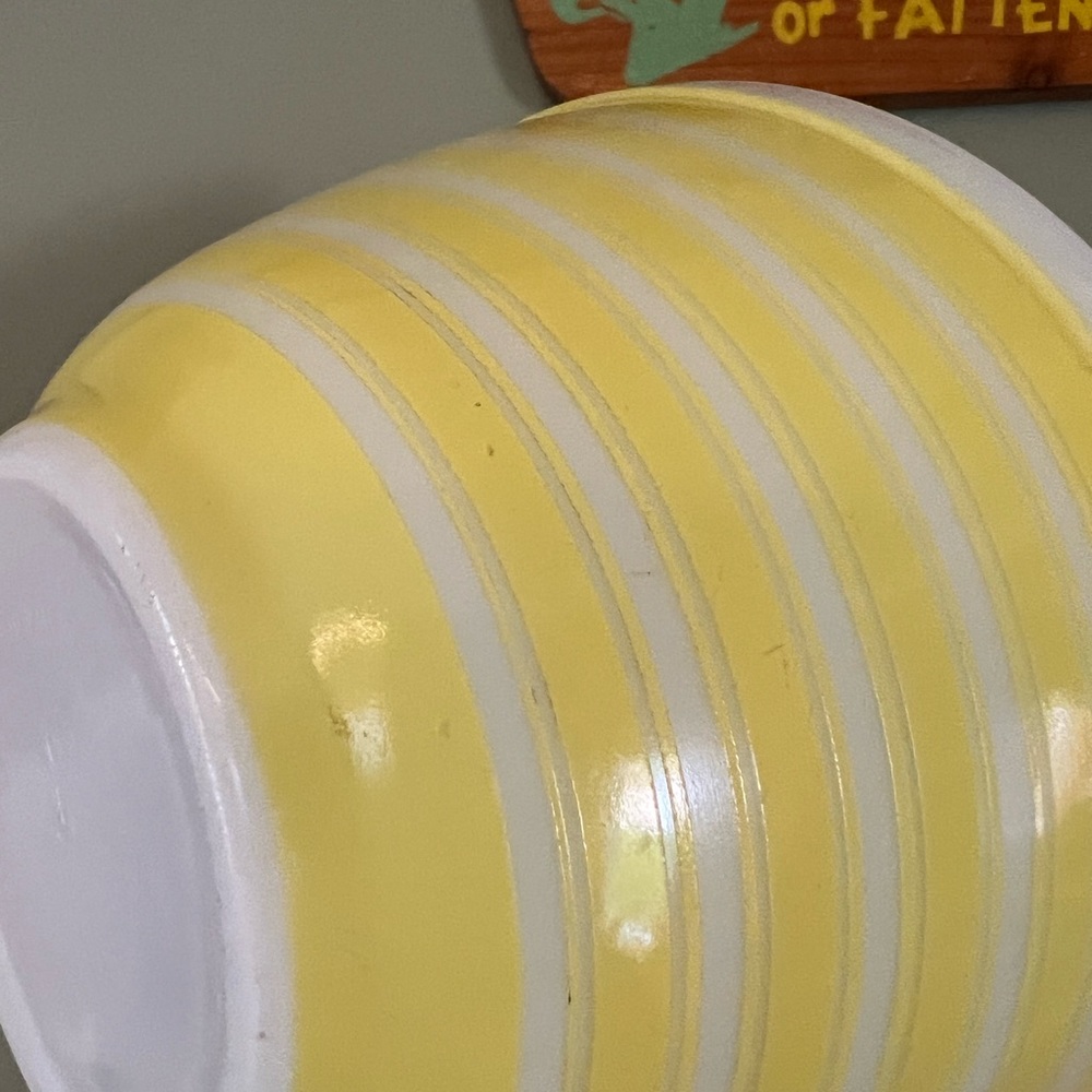 🍋 Vtg Yellow Stripe Pyrex 🍋 - Picture 9 of 11